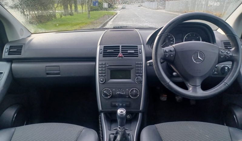 Mercedes-Benz A Class 1.5 A160 BlueEfficiency Avantgarde SE 5dr full