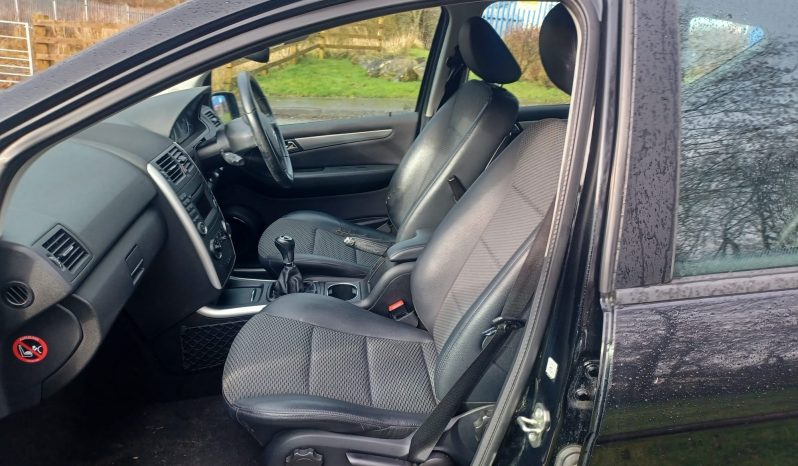 Mercedes-Benz A Class 1.5 A160 BlueEfficiency Avantgarde SE 5dr full