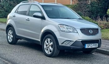 SsangYong Korando 2.0D ES Euro 5 5dr full