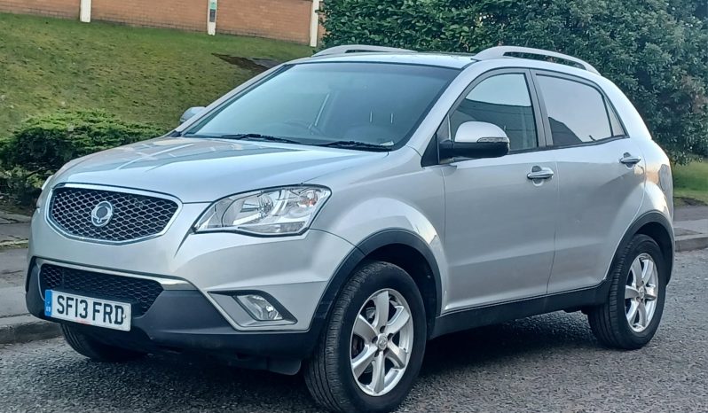 SsangYong Korando 2.0D ES Euro 5 5dr full