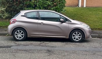 Peugeot 208 1.2 VTi Active Euro 5 3dr full