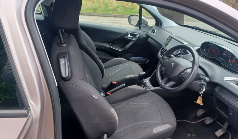 Peugeot 208 1.2 VTi Active Euro 5 3dr full