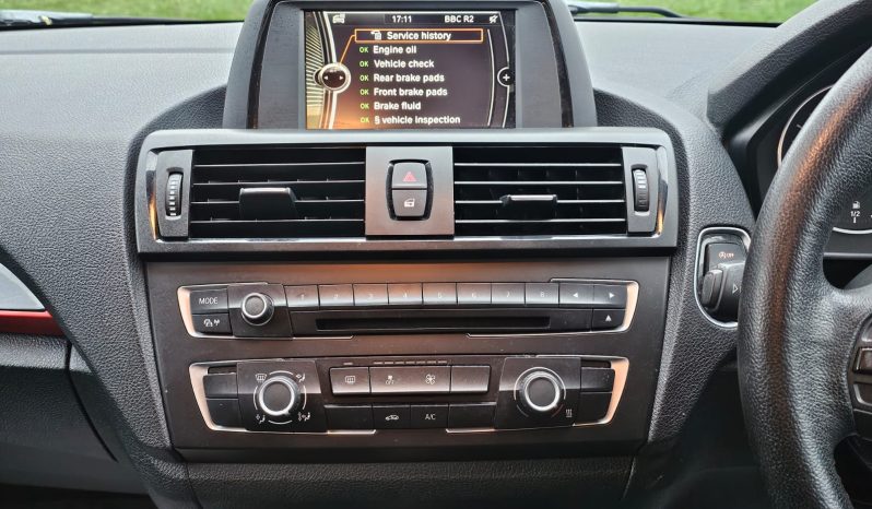 BMW 1 Series 1.6 116i Sport Euro 5 (s/s) 5dr full