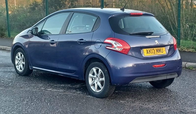 Peugeot 208 1.4 HDi Active Euro 5 5dr full