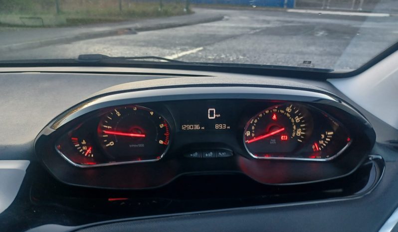 Peugeot 208 1.4 HDi Active Euro 5 5dr full