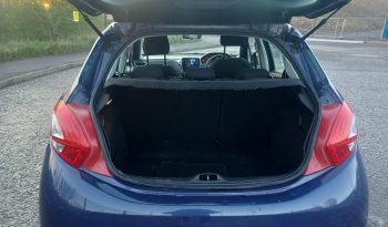 Peugeot 208 1.4 HDi Active Euro 5 5dr full