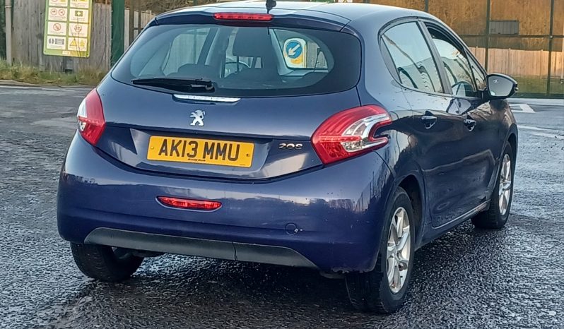 Peugeot 208 1.4 HDi Active Euro 5 5dr full
