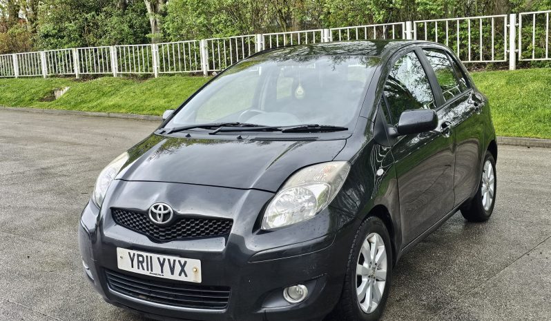 Toyota Yaris 1.4 D-4D T Spirit Euro 5 5dr full