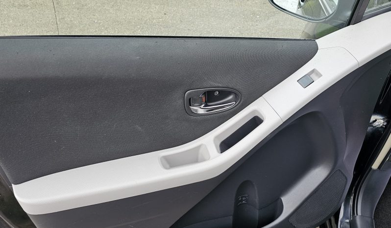 Toyota Yaris 1.4 D-4D T Spirit Euro 5 5dr full