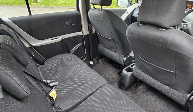 Toyota Yaris 1.4 D-4D T Spirit Euro 5 5dr full