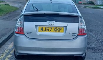 Toyota Prius 1.5 T Spirit CVT 5dr full