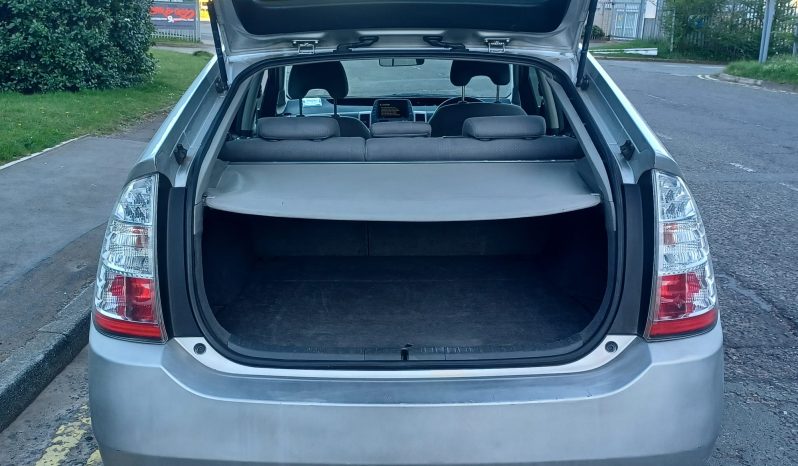 Toyota Prius 1.5 T Spirit CVT 5dr full