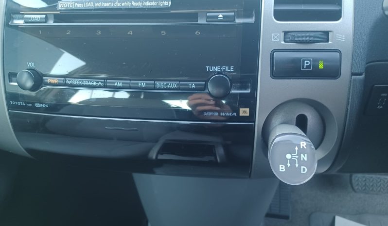 Toyota Prius 1.5 T Spirit CVT 5dr full