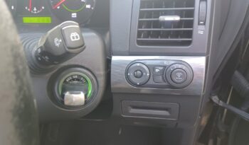 Chevrolet Captiva 2.0 VCDi LT 4WD Euro 4 5dr (7 Seats) full