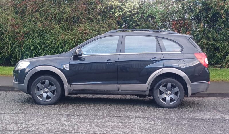 Chevrolet Captiva 2.0 VCDi LT 4WD Euro 4 5dr (7 Seats) full
