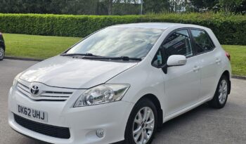 Toyota Auris 1.33 Dual VVT-i Colour Collection Euro 5 (s/s) 5dr full