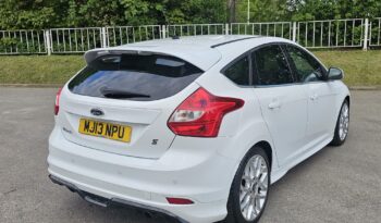Ford Focus 1.6T EcoBoost Zetec S Euro 5 (s/s) 5dr full