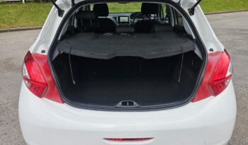 Peugeot 208 1.2 VTi Allure Euro 5 5dr full