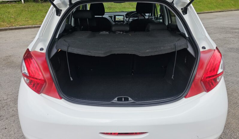 Peugeot 208 1.2 VTi Allure Euro 5 5dr full