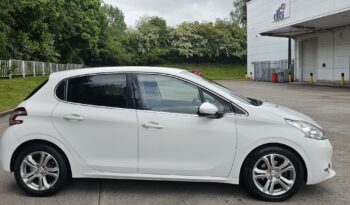 Peugeot 208 1.2 VTi Allure Euro 5 5dr full