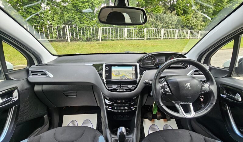 Peugeot 208 1.2 VTi Allure Euro 5 5dr full