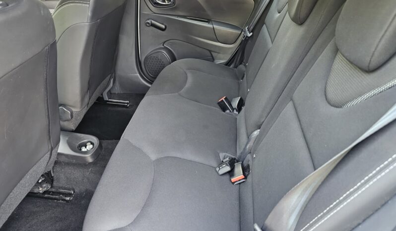 Renault Clio 1.2 16V Dynamique MediaNav Euro 5 5dr full