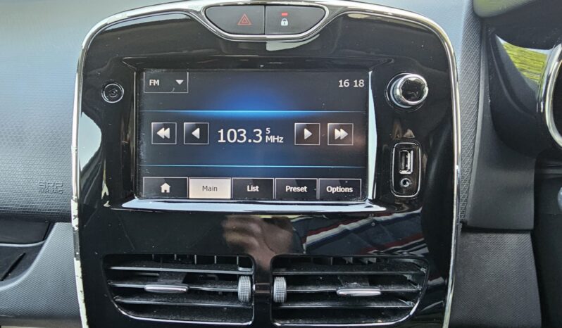 Renault Clio 1.2 16V Dynamique MediaNav Euro 5 5dr full