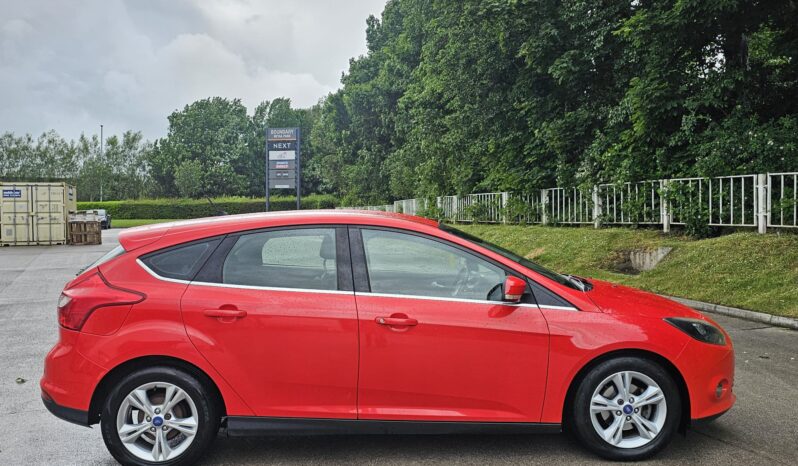 Ford Focus 1.6 TDCi Zetec Euro 5 (s/s) 5dr full