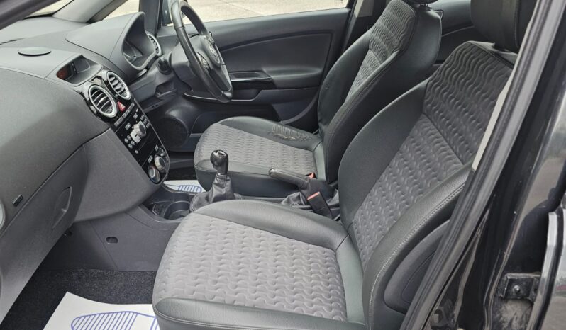 Vauxhall Corsa 1.4 16V SE Euro 5 5dr full