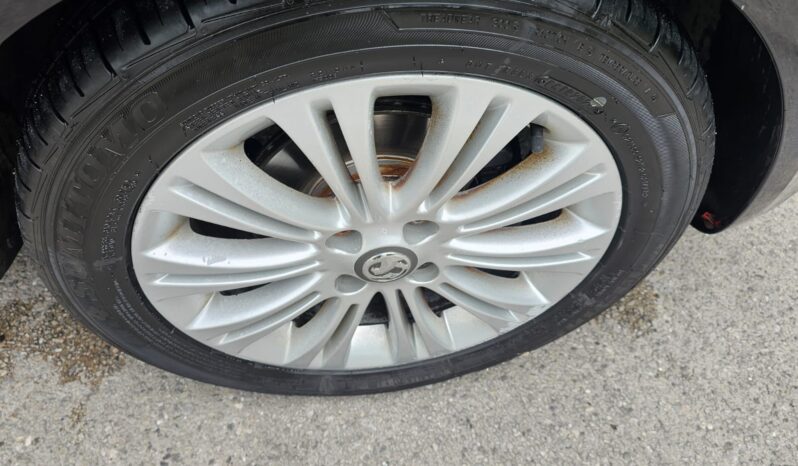 Vauxhall Corsa 1.4 16V SE Euro 5 5dr full