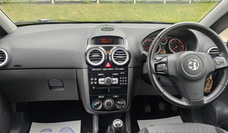 Vauxhall Corsa 1.4 16V SE Euro 5 5dr full