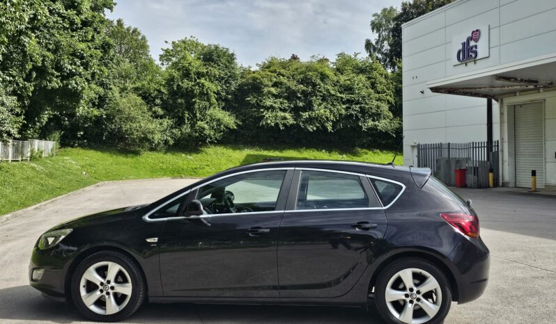 Vauxhall Astra 1.6 16v SRi Euro 5 5dr full