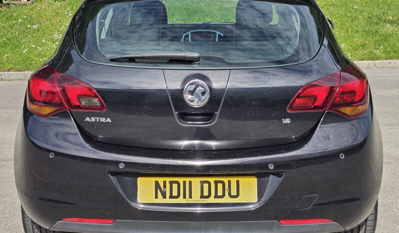 Vauxhall Astra 1.6 16v SRi Euro 5 5dr full