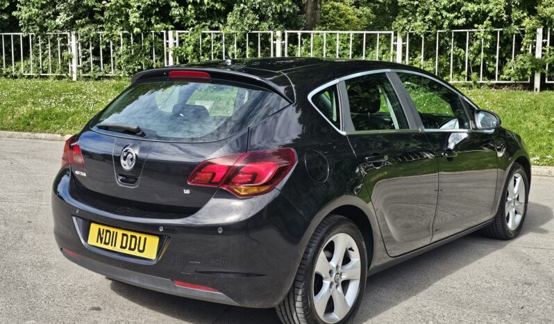 Vauxhall Astra 1.6 16v SRi Euro 5 5dr full