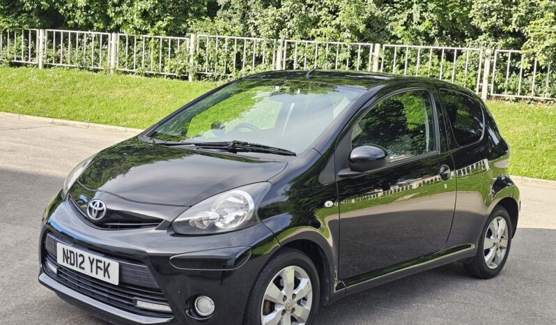 Toyota AYGO 1.0 VVT-i Fire Euro 5 3dr full