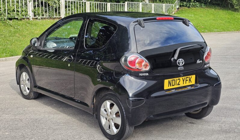 Toyota AYGO 1.0 VVT-i Fire Euro 5 3dr full