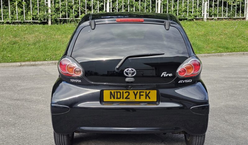 Toyota AYGO 1.0 VVT-i Fire Euro 5 3dr full