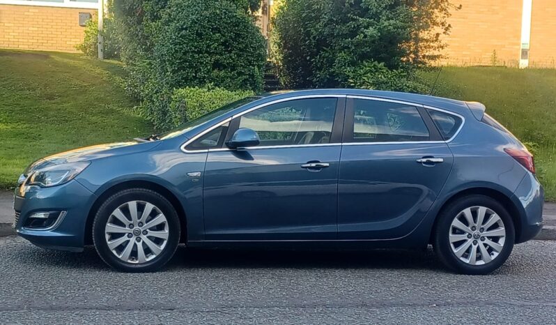 Vauxhall Astra 2.0 CDTi ecoFLEX Elite Euro 5 (s/s) 5dr full