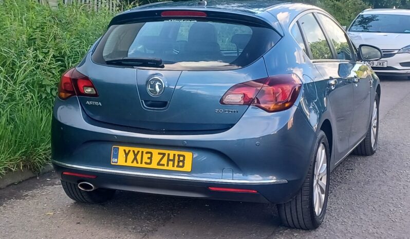 Vauxhall Astra 2.0 CDTi ecoFLEX Elite Euro 5 (s/s) 5dr full