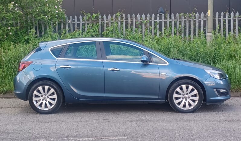Vauxhall Astra 2.0 CDTi ecoFLEX Elite Euro 5 (s/s) 5dr full