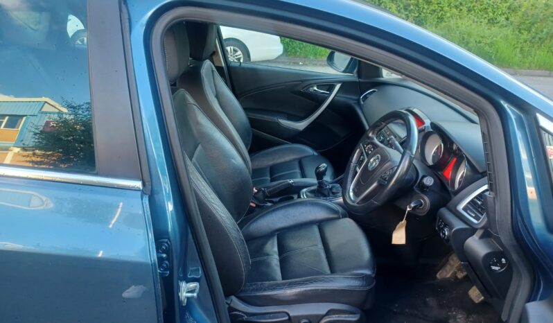 Vauxhall Astra 2.0 CDTi ecoFLEX Elite Euro 5 (s/s) 5dr full