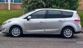 Renault Grand Scenic 1.5 dCi Privilege TomTom Euro 4 5dr full