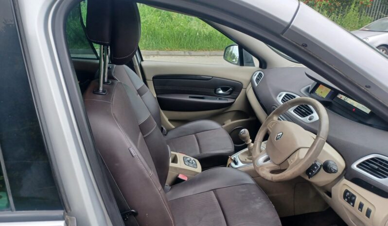 Renault Grand Scenic 1.5 dCi Privilege TomTom Euro 4 5dr full