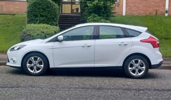 Ford Focus 1.6 TDCi Zetec Euro 5 (s/s) 5dr full
