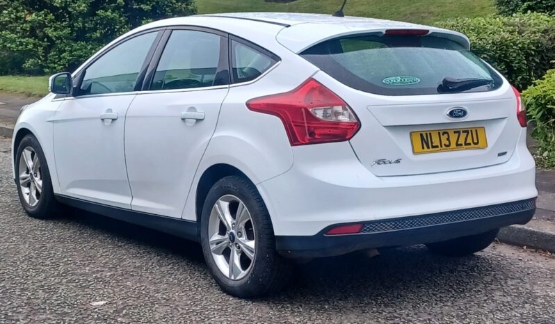 Ford Focus 1.6 TDCi Zetec Euro 5 (s/s) 5dr full