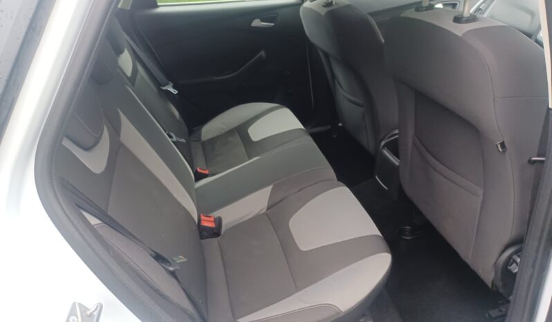 Ford Focus 1.6 TDCi Zetec Euro 5 (s/s) 5dr full