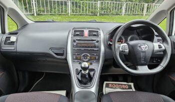 Toyota Auris 1.6 V-Matic SR Euro 5 5dr full