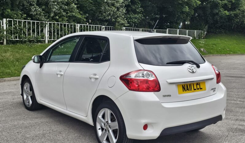 Toyota Auris 1.6 V-Matic SR Euro 5 5dr full