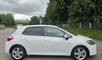 Toyota Auris 1.6 V-Matic SR Euro 5 5dr full