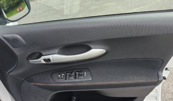 Toyota Auris 1.6 V-Matic SR Euro 5 5dr full